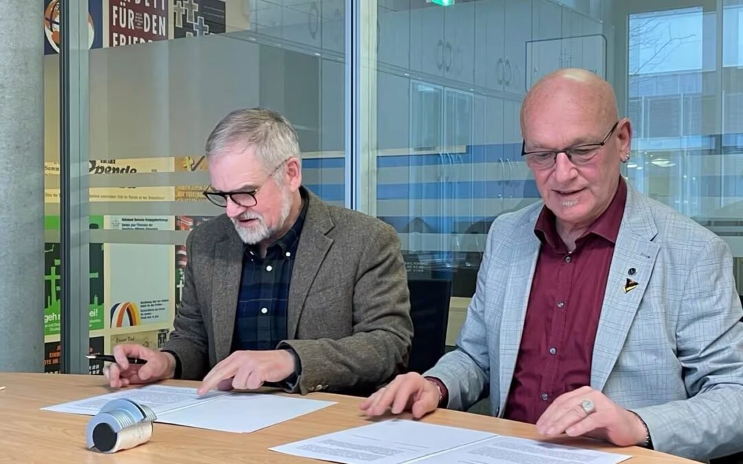 Gemeinsam gegen das Vergessen: Volksbund Kriegsgräberfürsorge und BDV e.V. unterzeichnen Kooperationsvertrag